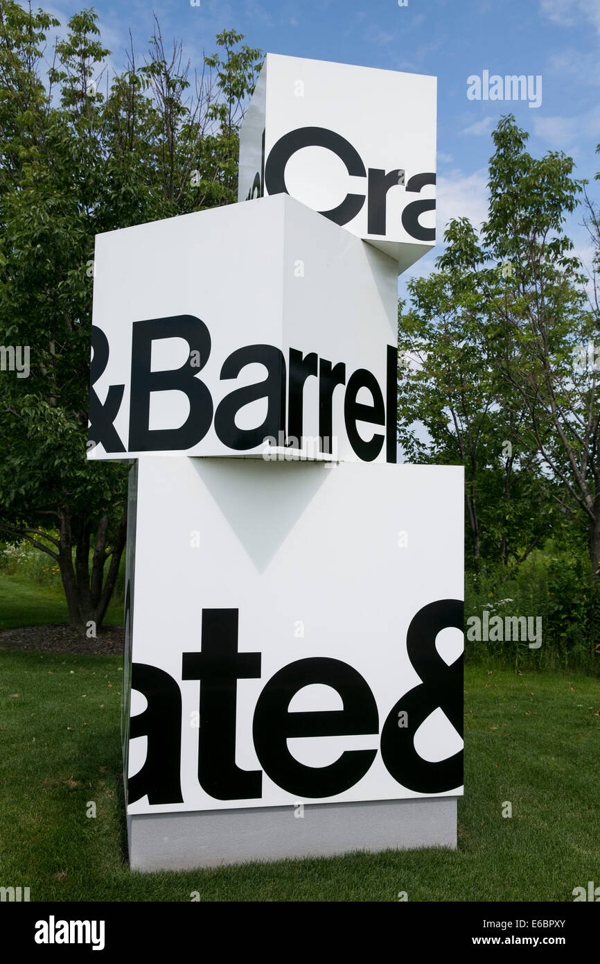 Der Hauptsitz der Euromarkt Designs, Inc.., auch bekannt als Kiste & Barrel in Northbrook, Illinois. Stockfoto