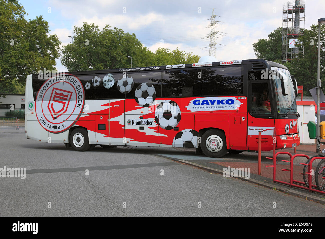 Sport, Fußball, Regional Liga West, 2014/2015, Rot Weiss Oberhausen vs. Sportfreunde Siegen 2:1, Stadion Niederrhein in Oberhausen, team-Bus Siegen Stockfoto