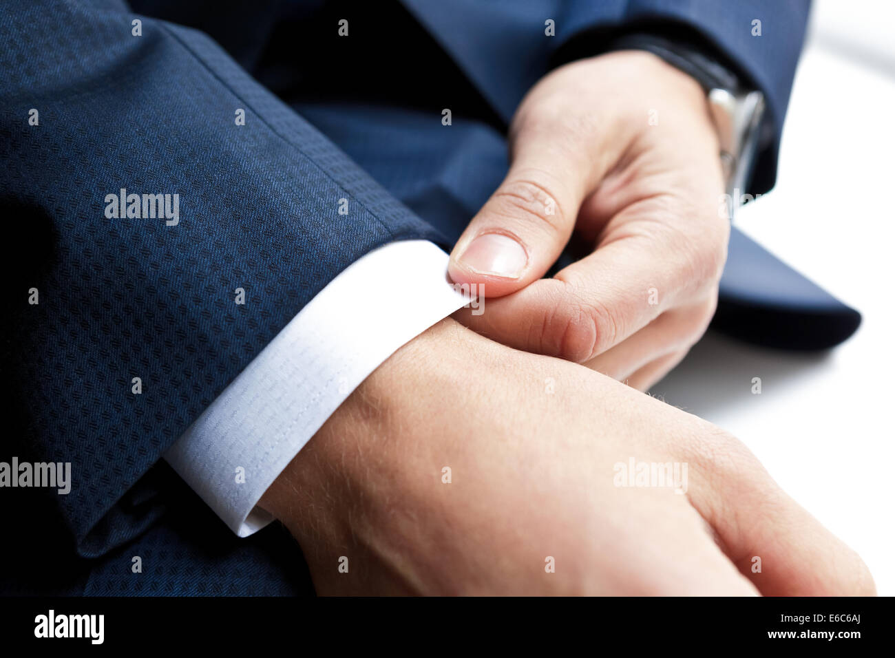 Dies ist eine Nahaufnahme der Geschäftsmann Hände Stockfoto