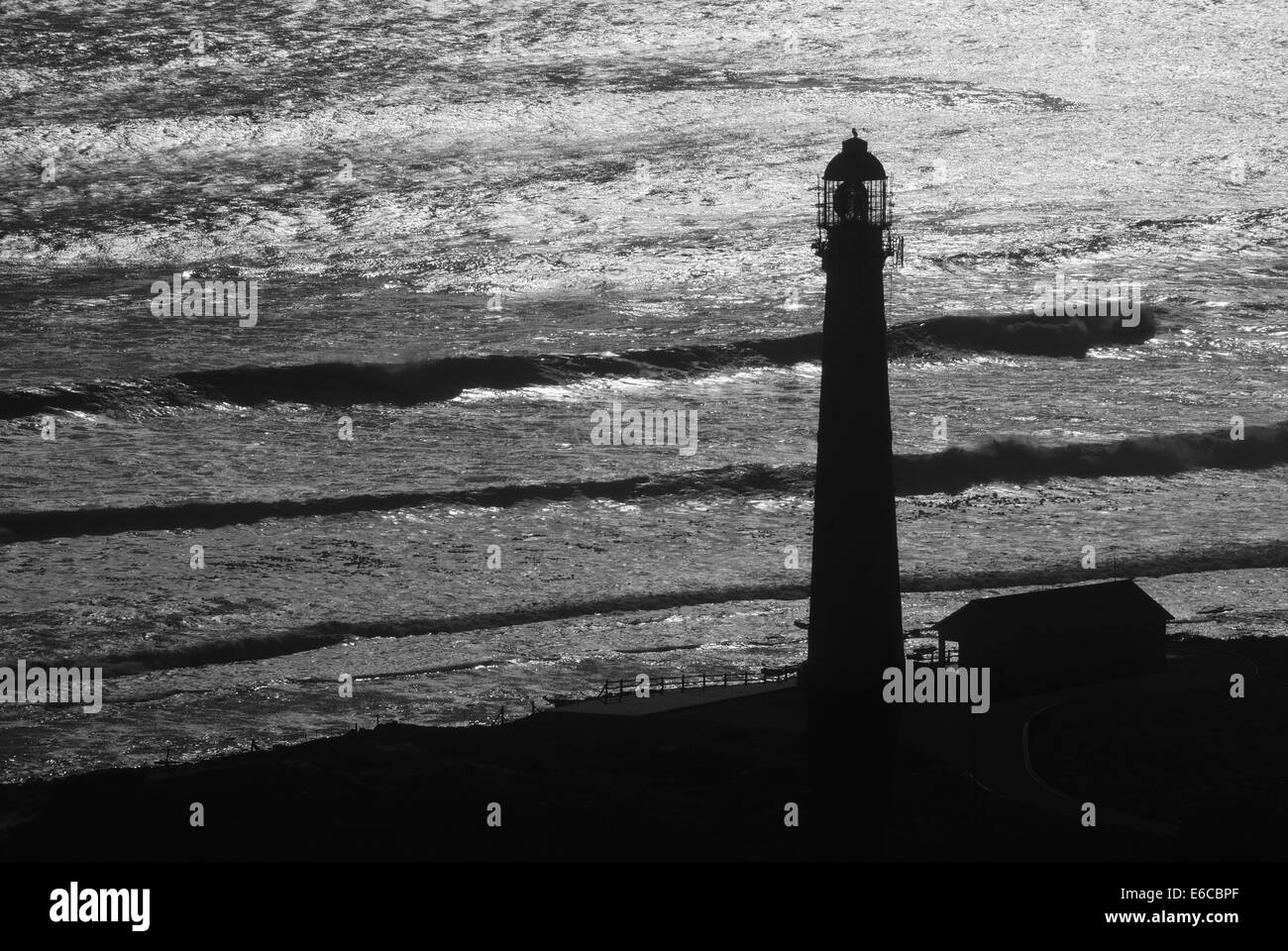Leuchtturm-Silhouette von Ozean, Provinz Westkap, Südafrika Stockfoto