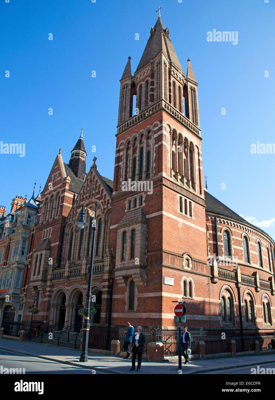 Ukrainische katholische Kathedrale der Heiligen Familie in Exil, Duke Street, Mayfair, London Stockfoto