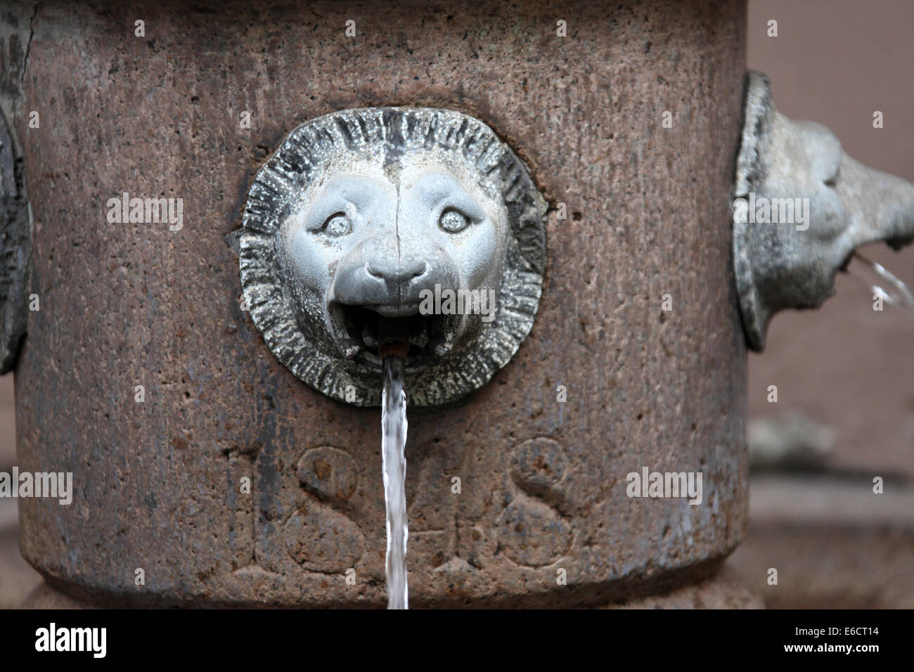 Wasser-Brunnen am Kirkeristen Bazar Hallen in der Innenstadt von Oslo datiert 1848 Stockfoto