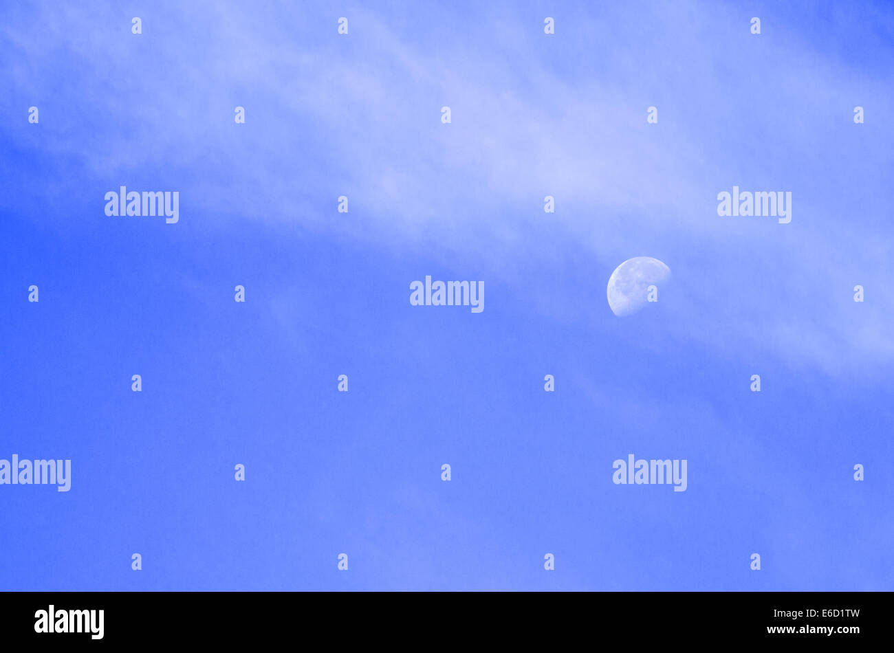 Half Moon bei Tageslicht Stockfoto