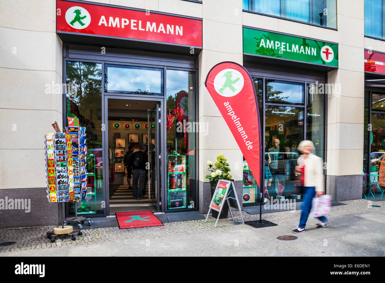 Ein Ampelmann-Souvenir-Shop in Berlin. Stockfoto