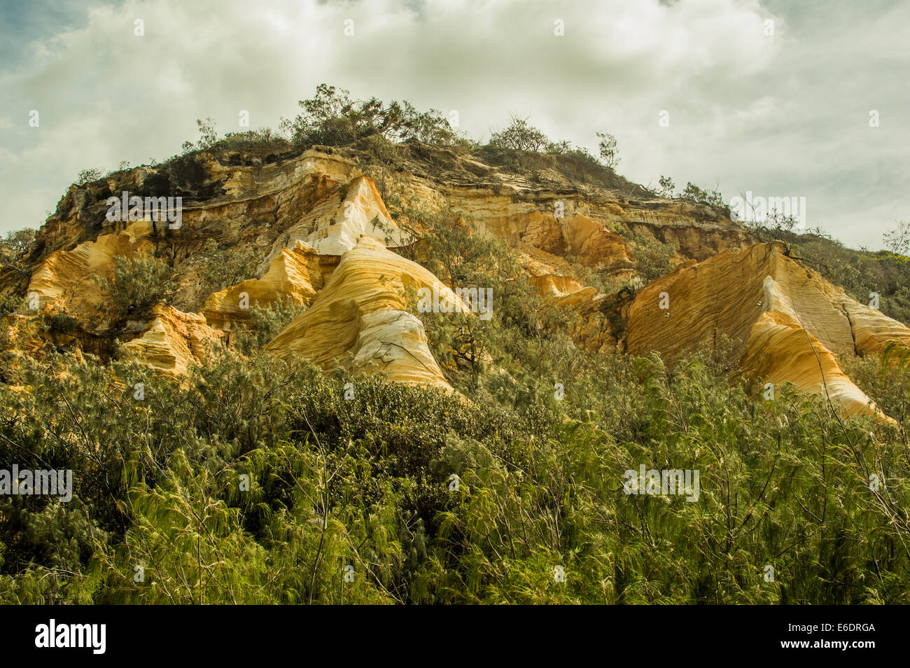 Sand farbig Kathedrale Klippen auf Fraser Island in Australien Stockfoto