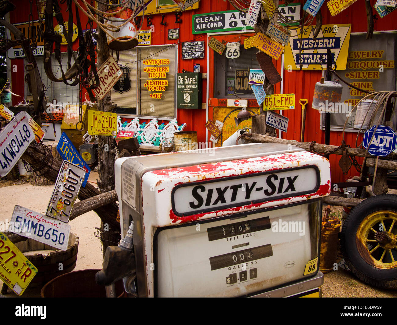 Auf halbem Wege zwischen Chicago, Illinois, und Los Angeles, Kalifornien, entlang der alten Route 66 Highway hat eine touristische Attraktion, wie es war, bevor die Autobahn zu Reisen geworden. Stockfoto