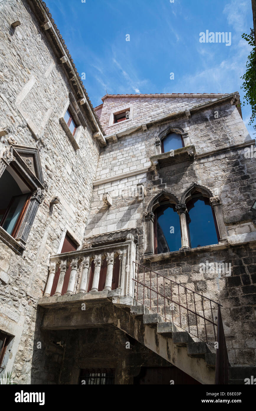 Split City Museum, untergebracht im 15. Jahrhundert gotische Gebäude, Split, Kroatien Stockfoto