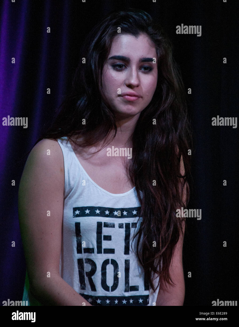 Bala Cynwyd, Pennsylvania, USA. 21. August 2014. Lauren Jauregui American Girl-Group fünften Harmonie führt auf Q102 Performance Theater am 21. August 2014 in Bala Cynwyd, Pennsylvania, USA. Bildnachweis: Paul Froggatt/Alamy Live-Nachrichten Stockfoto