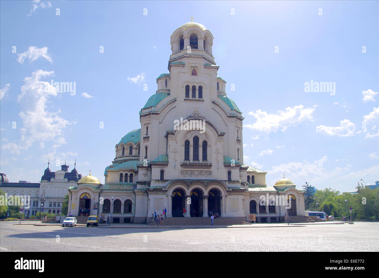 Dom "St. Alexander Nevsky" ist die orthodoxe Kirche in Sofia, eine Kathedrale des bulgarischen Patriarchen. Der Tempel wurde mit Tra erhoben. Stockfoto