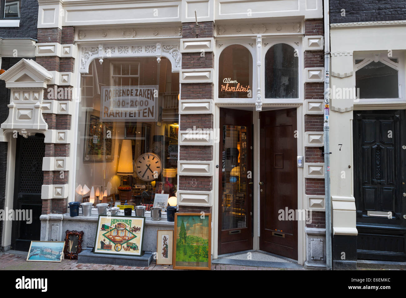 Shop mit Vintage-Ware im berühmten Stadtteil "de Jordaan" in Amsterdam Stockfoto