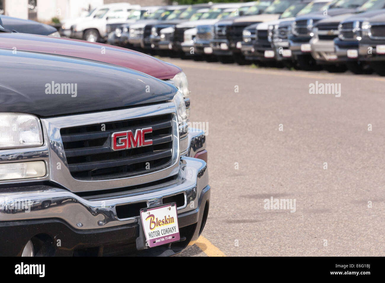 Neue und gebrauchte Pkw und LKW, Autohaus, USA Stockfoto