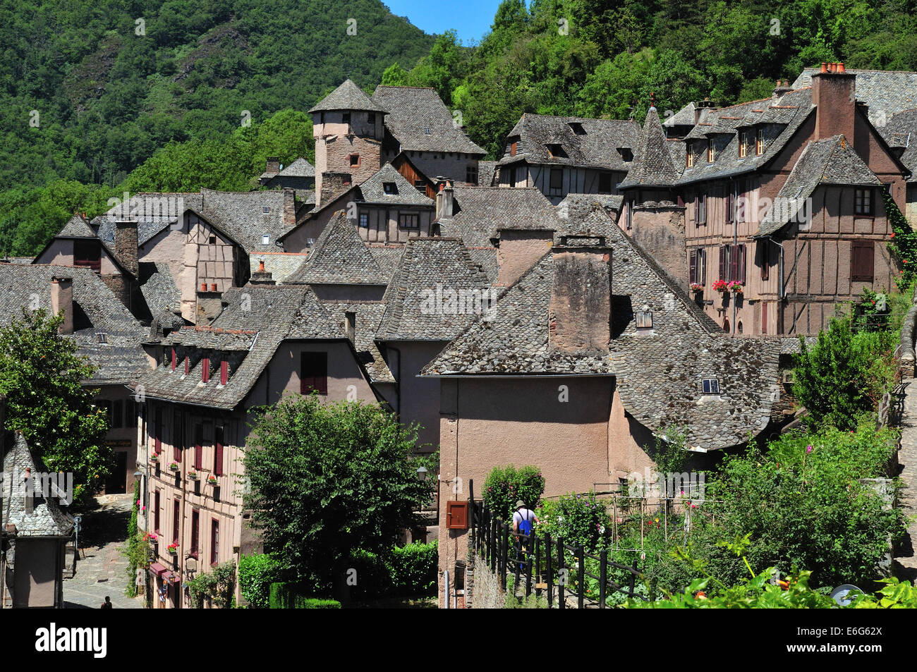 Dächer in Conques, Frankreich Stockfoto