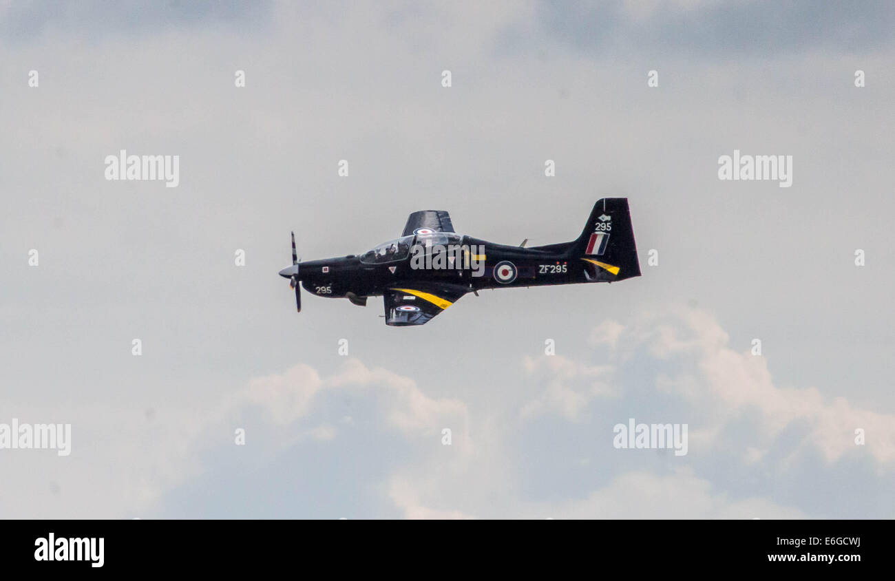 Clacton on Sea, Essex, England. 22. August 2014. Clacton Airshow.  tief durch die Tacano Anzeige bei Clacton Airshow Credit übergeben: Darren Attersley/Alamy Live News Stockfoto