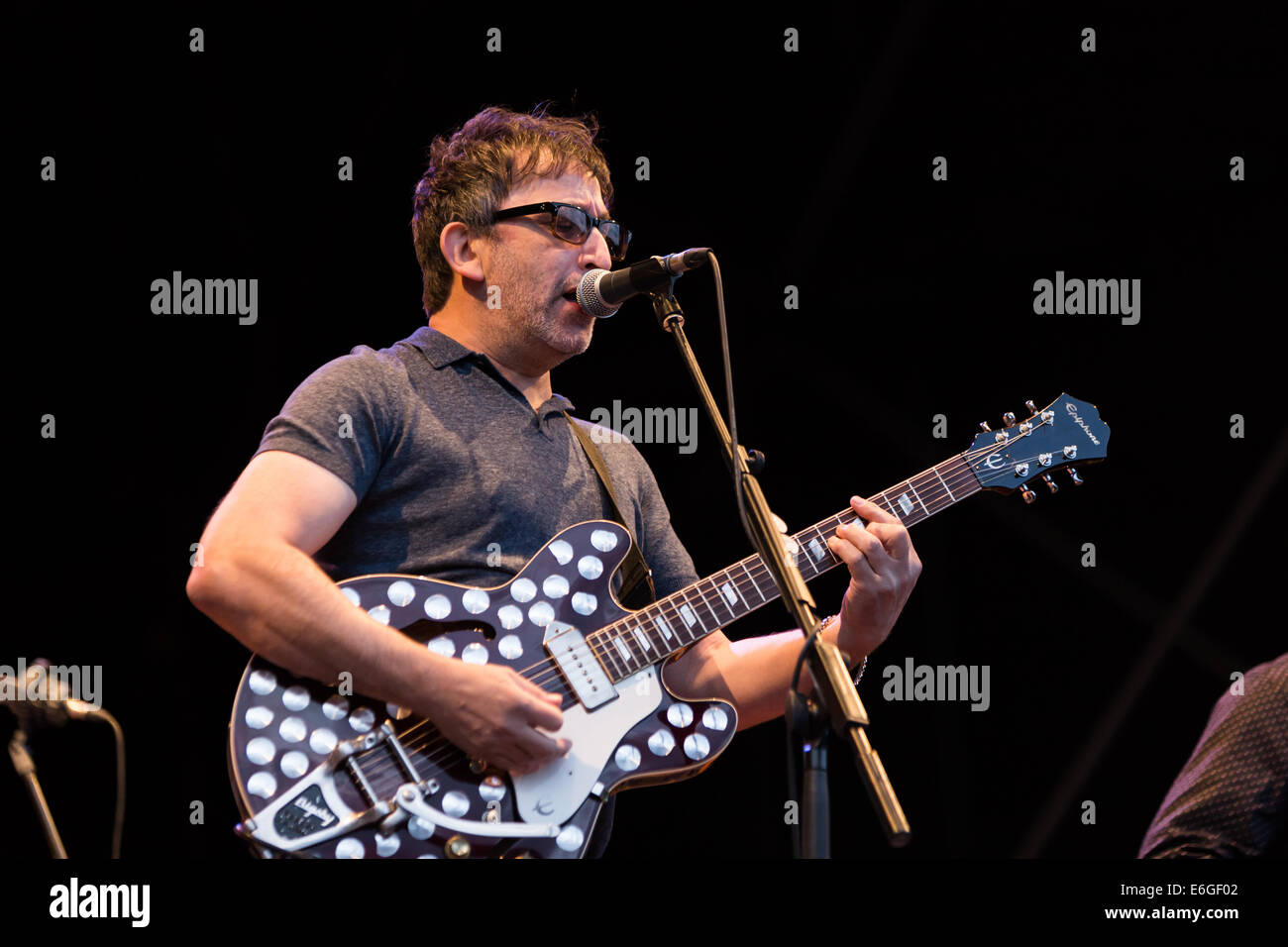 Liverpool, Vereinigtes Königreich. 22. August 2014. Die Eröffnung des zweiten Liverpool International Music Festival Summer Jam begann im Sefton Park in Liverpool am Freitag, 22. August 2014 wie dem Royal Liverpool Philharmonic Orchestra wo Sänger Ian Broudie und the Lightning Seeds eine Zwangspause einlegen. Bildnachweis: Christopher Middleton/Alamy Live-Nachrichten Stockfoto