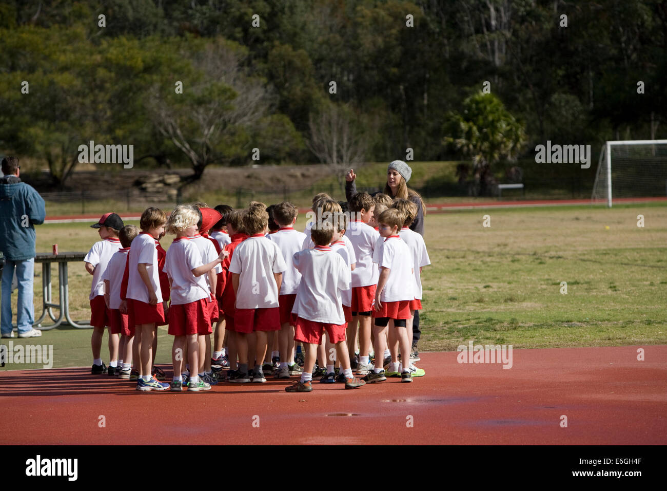 australische Grundschule Sport- und Leichtathletik-Tag in Narrabeen, Sydney, Australien Stockfoto