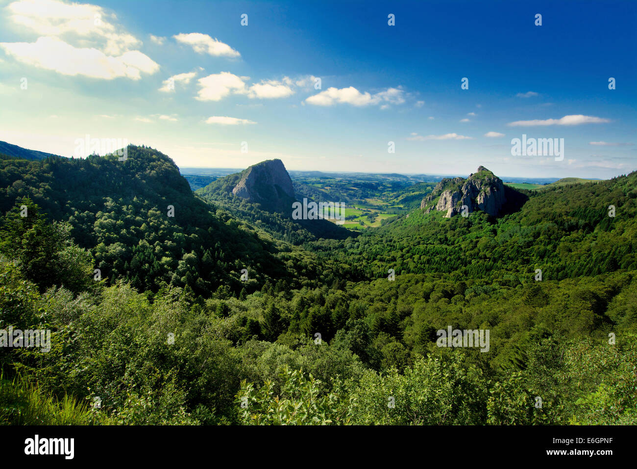 Tuiliere und Sanadoire Volcanic Öffnungen im massiv der Sancy, Puy de Dome, Auvergne, Frankreich, Europa Stockfoto