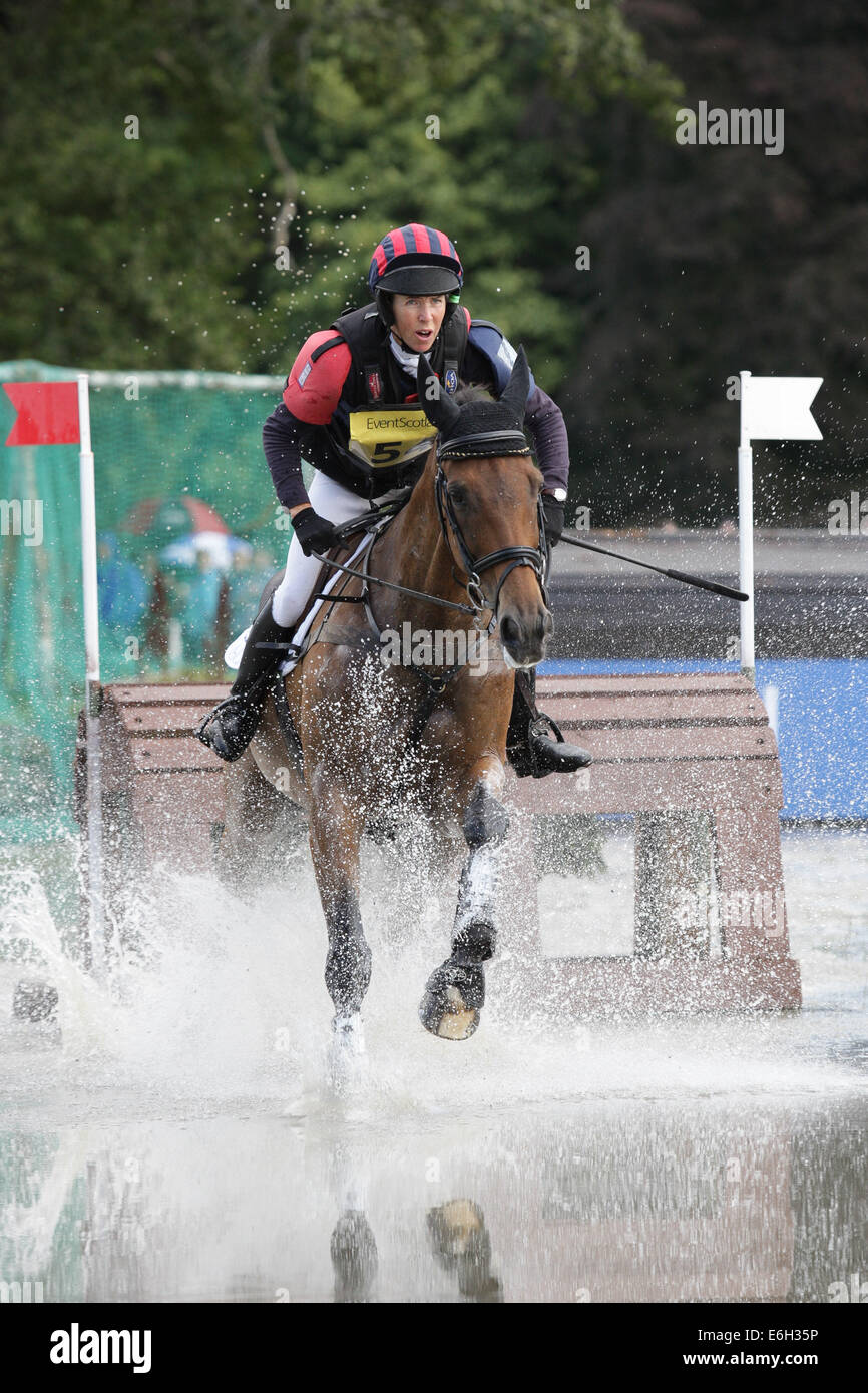 Blair Atholl, Schottland. 23. August 2014. Blair Castle International Horse Trials. Emily Gilruth (GBR) Reiten Watership Down im CIC. Bildnachweis: Aktion Plus Sport/Alamy Live-Nachrichten Stockfoto