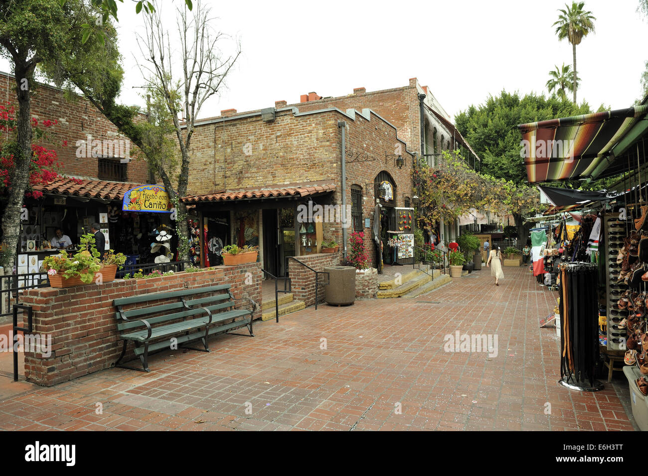 Calle Olvera Oder Olvera Street El Pueblo De Los Angeles Historic Monument Los Angeles Kalifornien Usa Stockfotografie Alamy