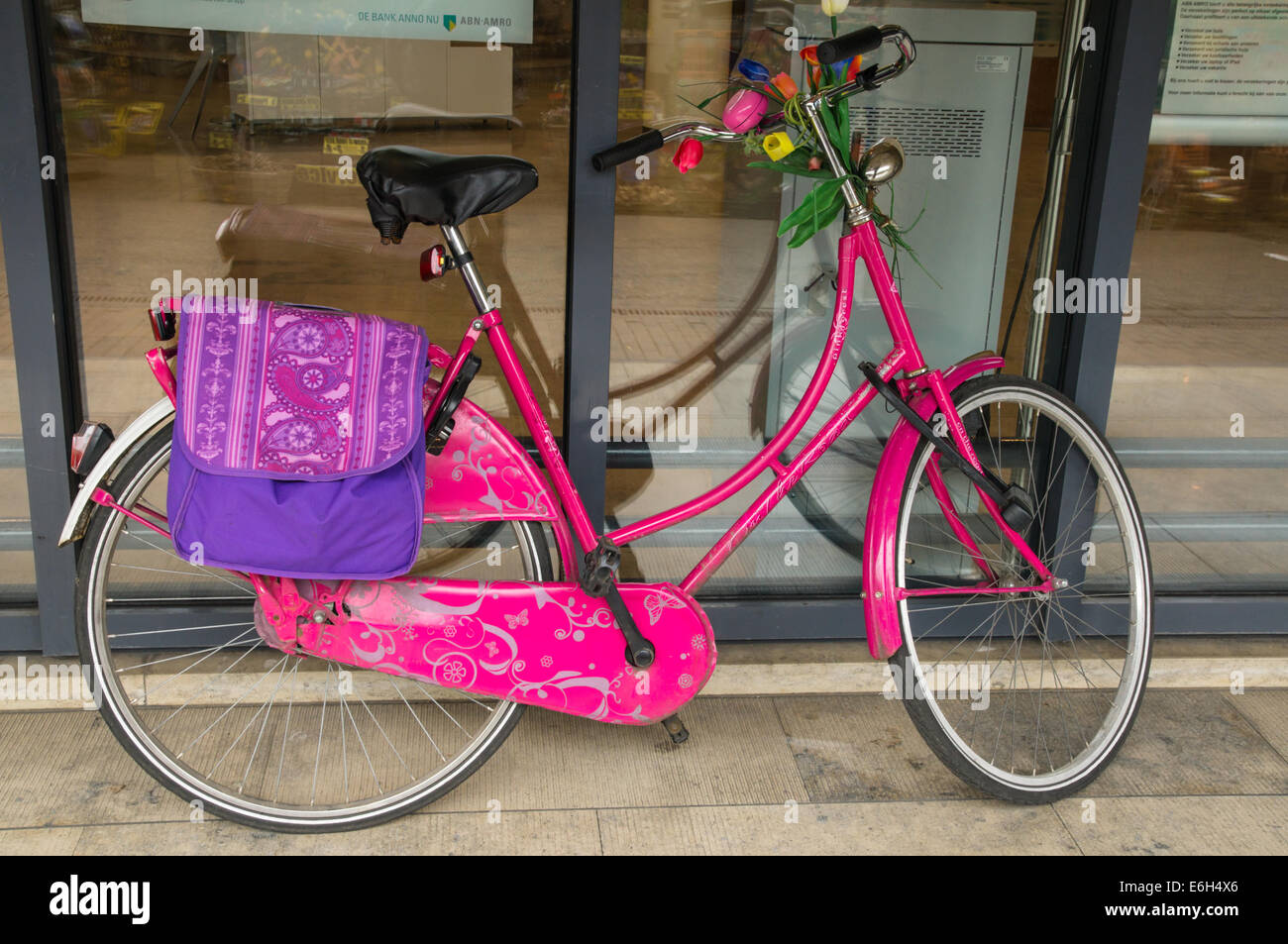 Rosa fahrrad niederlande -Fotos und -Bildmaterial in hoher Auflsung  Alamy