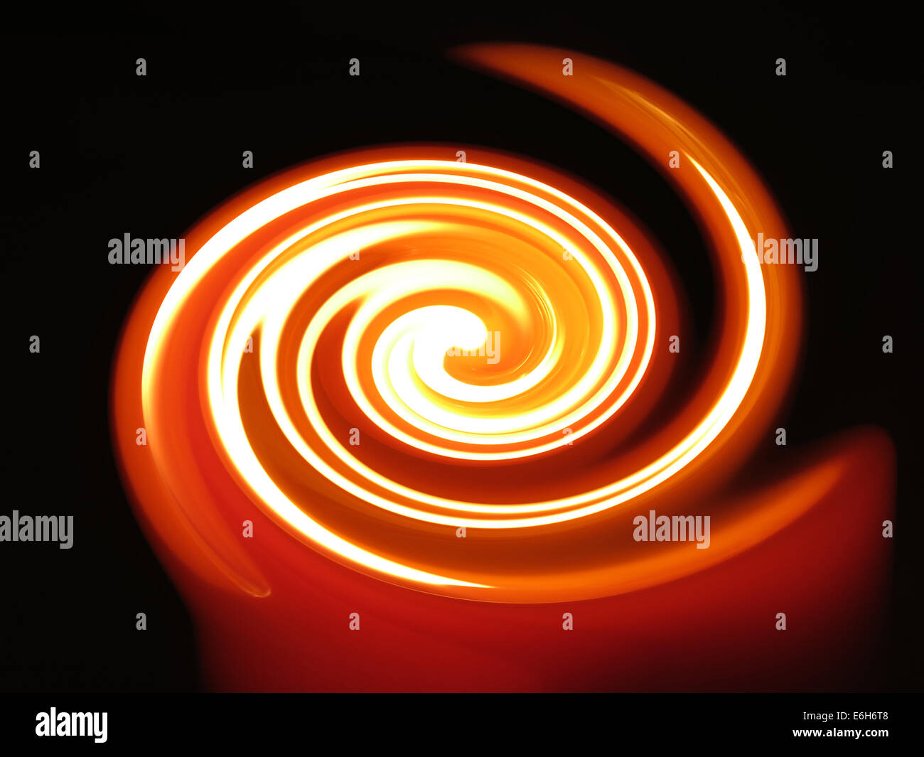 Kerzenflammen spiralförmig. Stockfoto