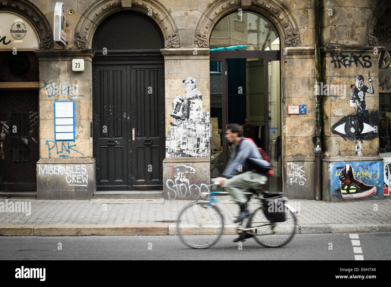 Radfahren in städtischen Mitte, Berlin, Deutschland Stockfoto