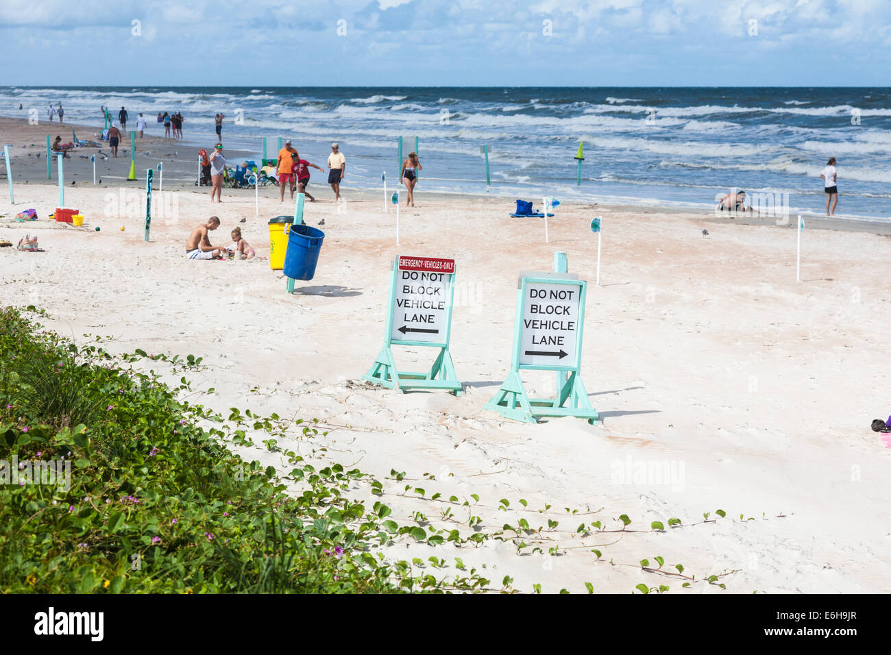 Fahrzeug-Verkehrszeichen am Strand von Daytona Beach, Florida Stockfoto