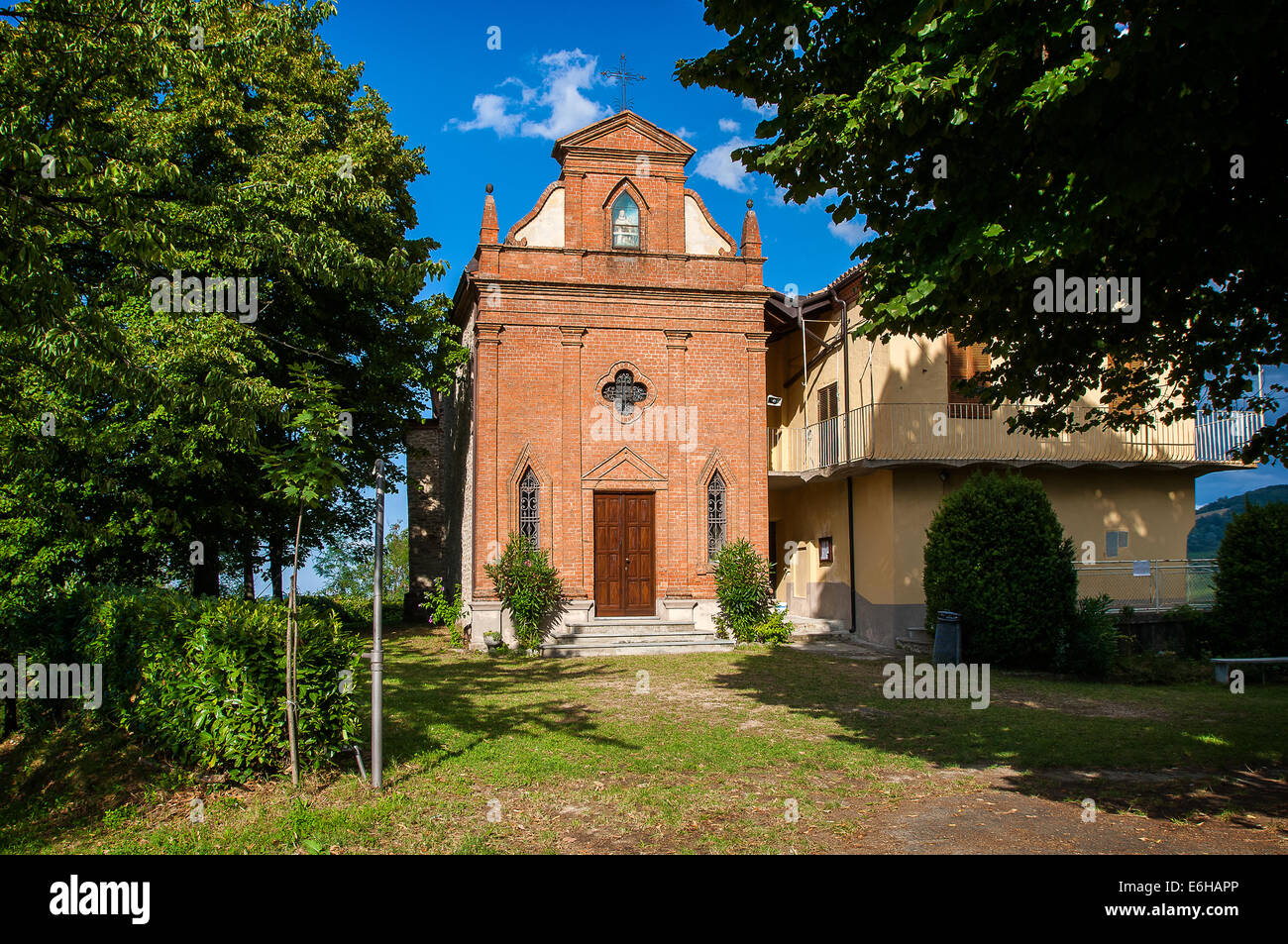 Italien Piemont Langhe Cossano Belbo Madonna delal Rovere Heiligtum Stockfoto