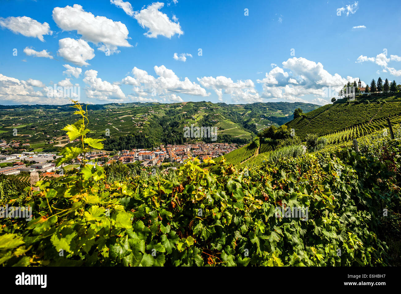 Italien-Piemont-Langhe-Santo Stefano Belbo Stockfoto