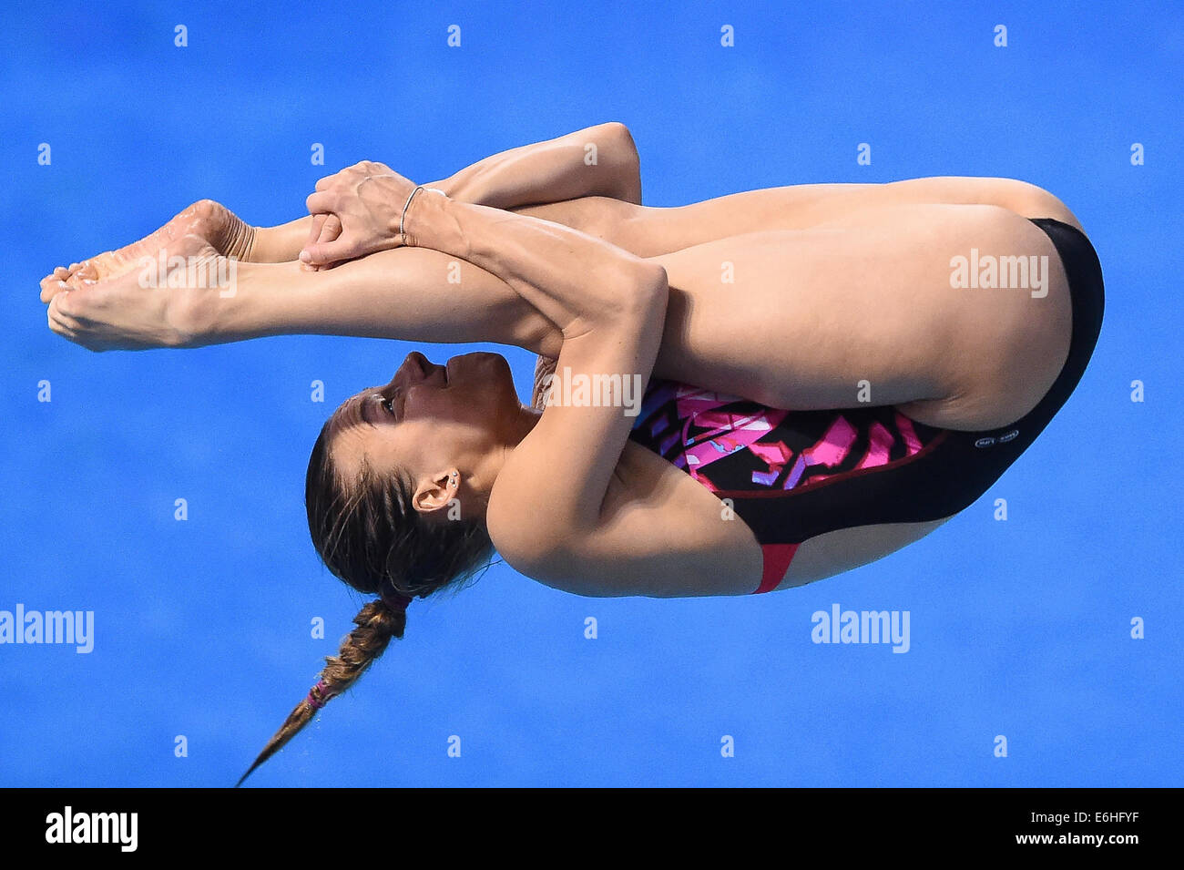 Berlin, Deutschland. 24. August 2014. Tania Cagnotto Italiens konkurriert bei den Frauen Tauchen 3m Sprungbrett vorläufig auf der 32. LEN europäischen Swimming Championships 2014 im Velodrom in Berlin, Deutschland, 24. August 2014. Foto: Maja Hitij/Dpa/Alamy Live News Stockfoto