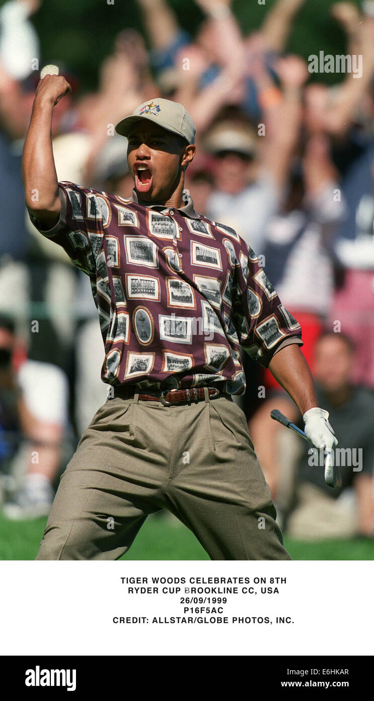 TIGER WOODS FEIERT AM 8. RYDER CUP BROOKLINE CC, USA.26/09/1999.P16F5AC. Stockfoto