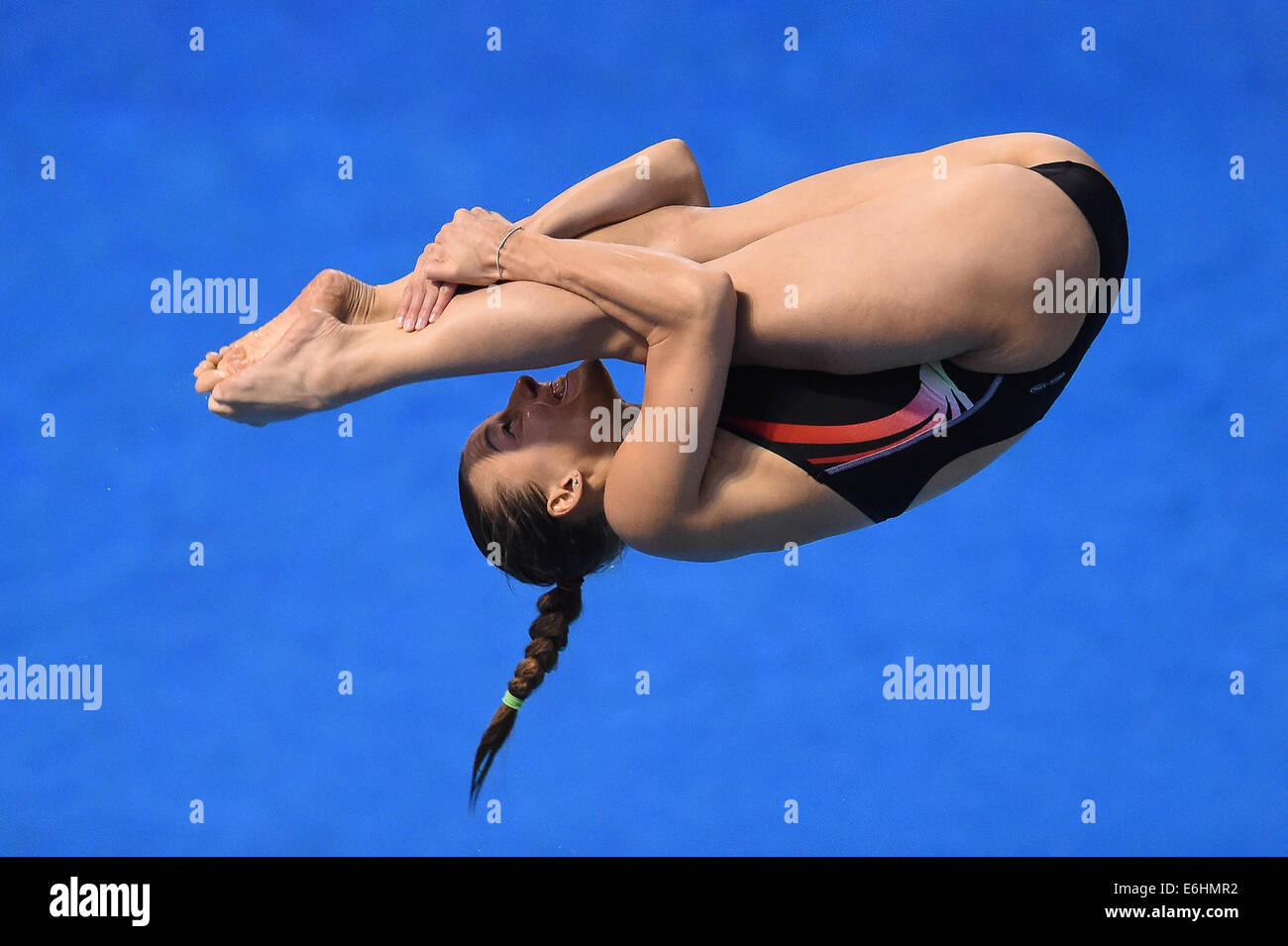 Berlin, Deutschland. 24. August 2014. Tania Cagnotto Italiens konkurriert bei den Frauen Tauchen 3m Sprungbrett final auf der 32. LEN europäischen Swimming Championships 2014 im Velodrom in Berlin, Deutschland, 24. August 2014. Foto: Maja Hitij/Dpa/Alamy Live News Stockfoto