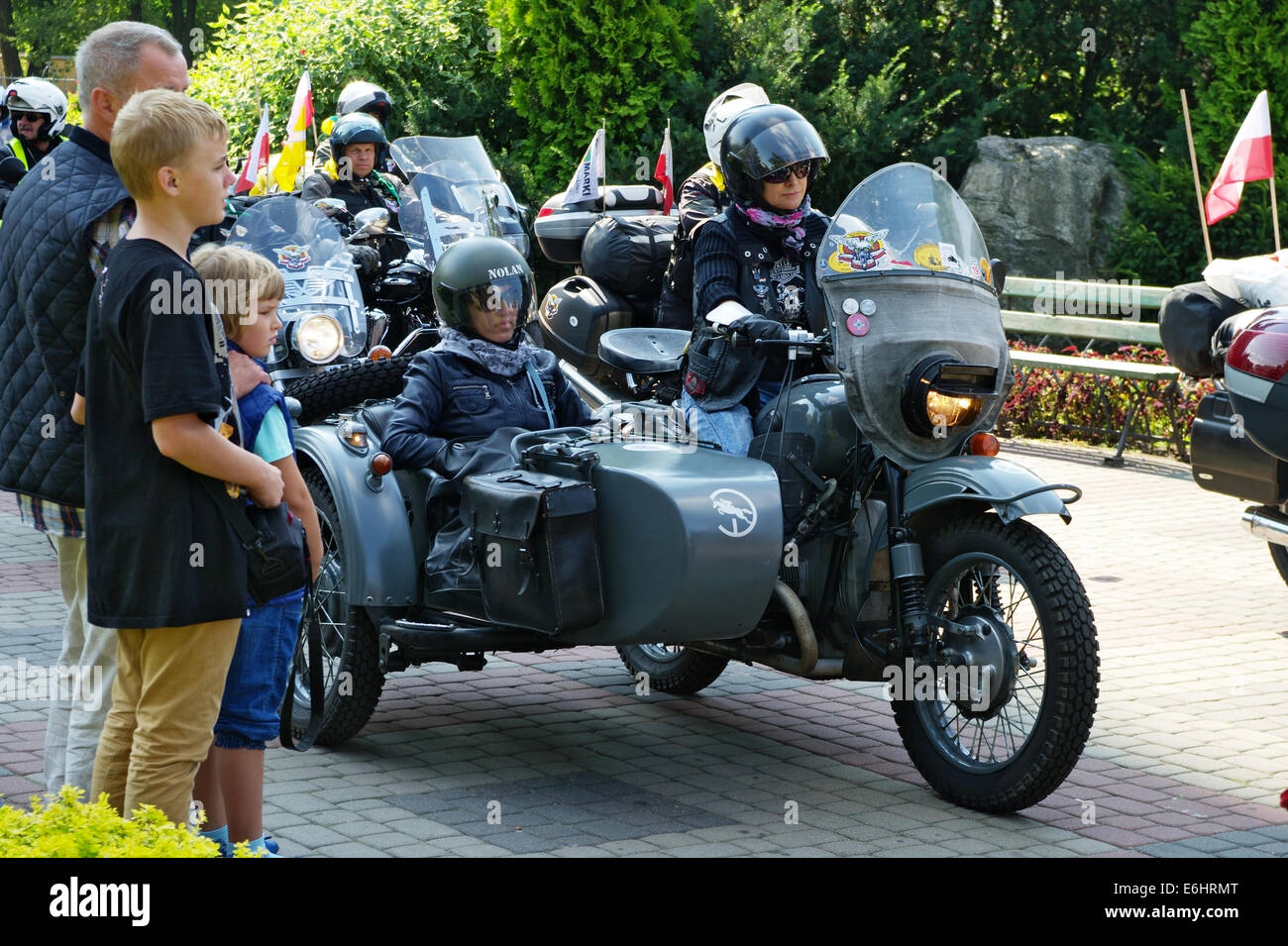 Die Teilnehmer des 14. Internationalen Motorrad Katyn Rallye ein Vintage Military Motorrad mit Seitenwagen. Warschau, Polen. Stockfoto