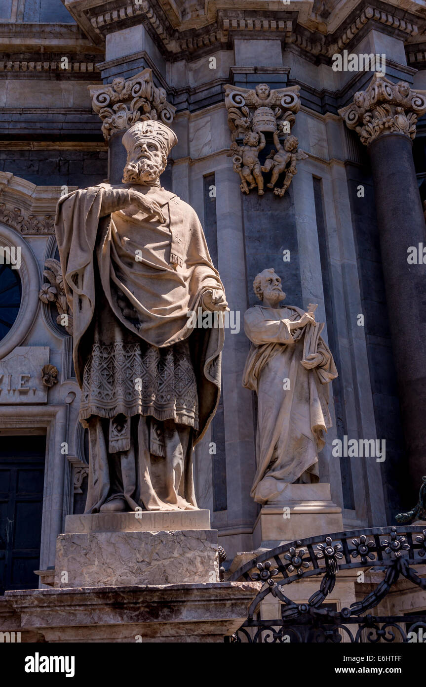 Statue von St. Jakob in St. Agatha Kathedrale von Catania Stockfoto