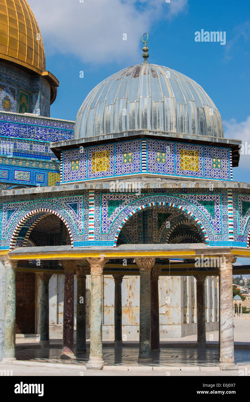 Die reich verzierten Kuppel der Kette mit den Felsendom auf dem Tempelberg, Jerusalem, Israel. Stockfoto