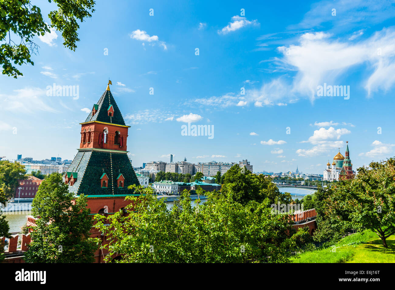 Moskauer Kreml-Tour - 54. Ansicht von Moskau vom Borovitsky Hügel des Kremls. Süd-West Ansicht Stockfoto