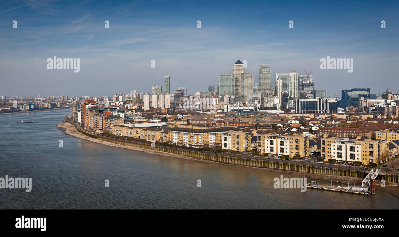 Grobe Sicht auf Canary Wharf und der Isle of Dogs. Stockfoto