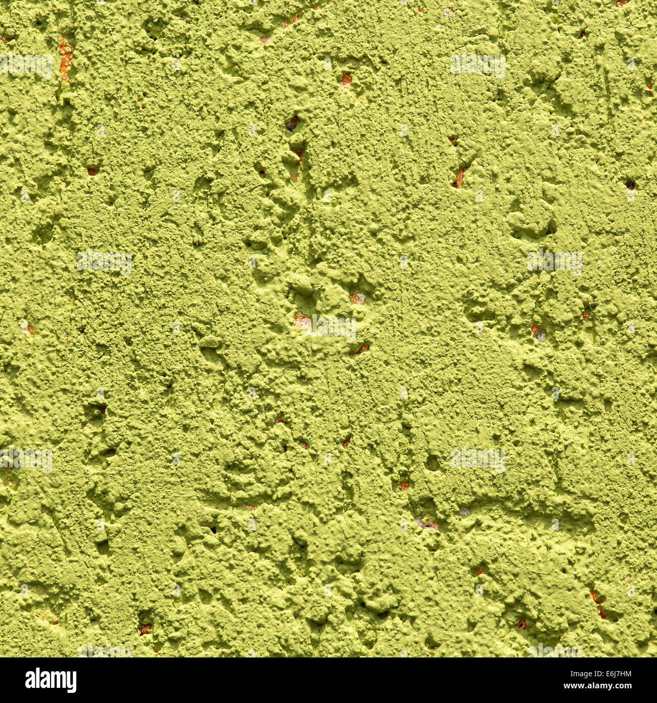 Guacamole grüne veraltet poröse Wand Hintergrund oder Textur Stockfoto