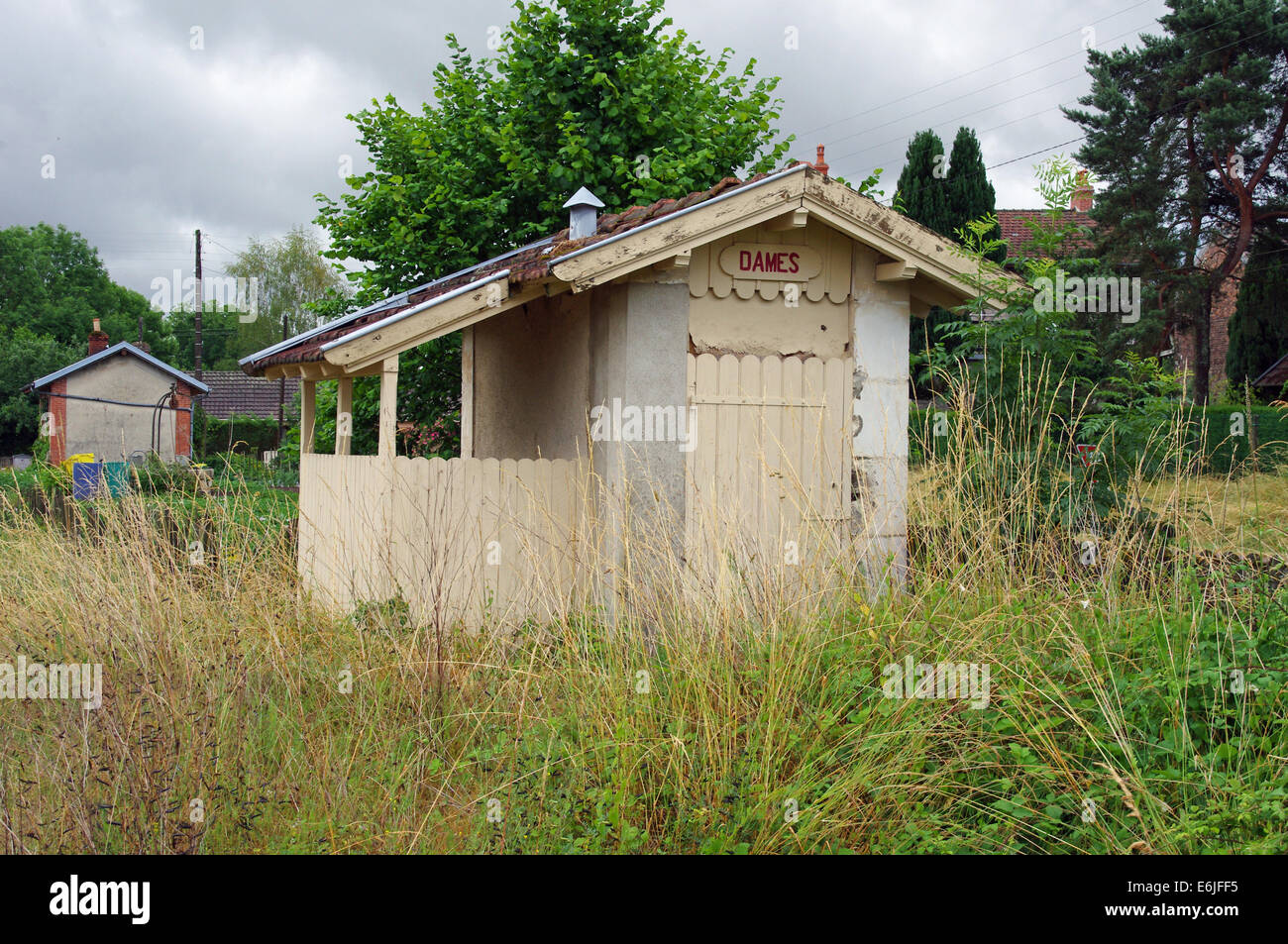 Geschlossene Station am Sincey-Lès-Rouvray in in der Nähe von Saulieu Frankreich Stockfoto