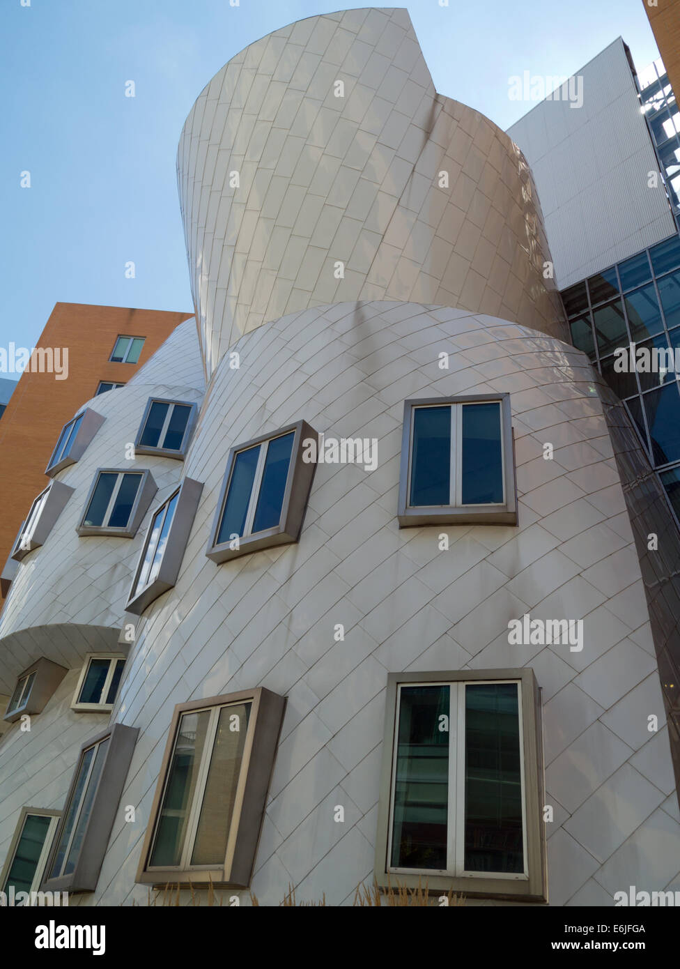 Ungewöhnliche Fassade von Ray und Maria Stata Center, M.I.T cambridge MA USA Stockfoto
