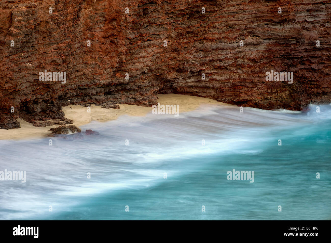 Felsen und Wellen am liebsten Rock. Lanai, Hawaii Stockfoto