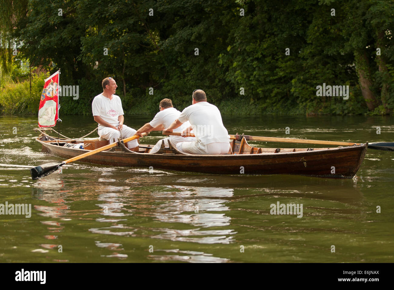 Die jährliche Verleihung des Swan Upping auf der Themse in WIndsor. Stockfoto