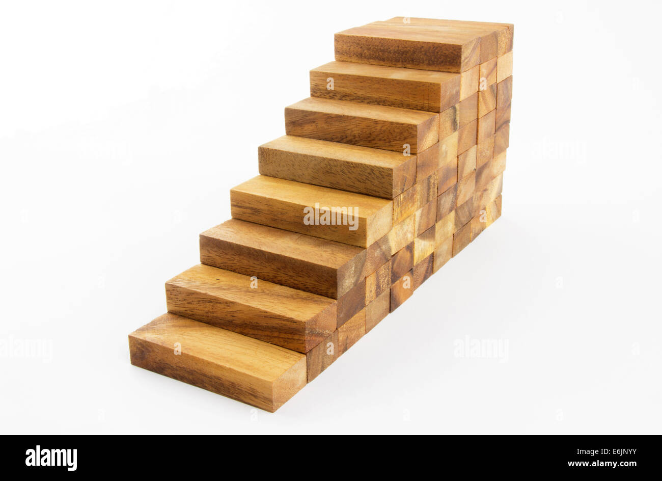 Holztreppe Bau isoliert auf weißem Hintergrund Stockfoto