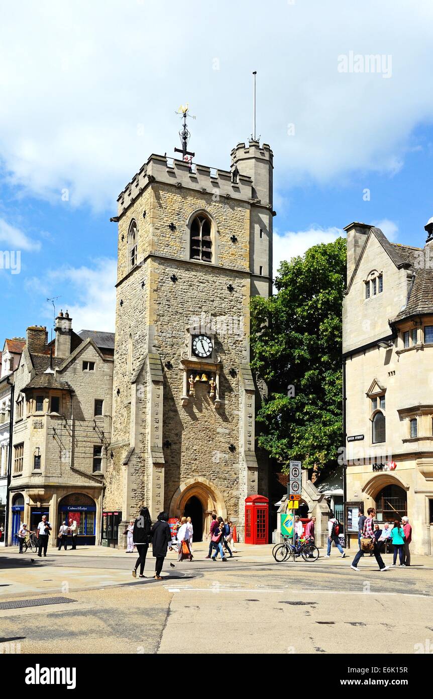 CARFAX Tower an der Ecke von St. Aldates, Cornmarket Street, High Street und Queen Street, Oxford, Oxfordshire, England, UK. Stockfoto