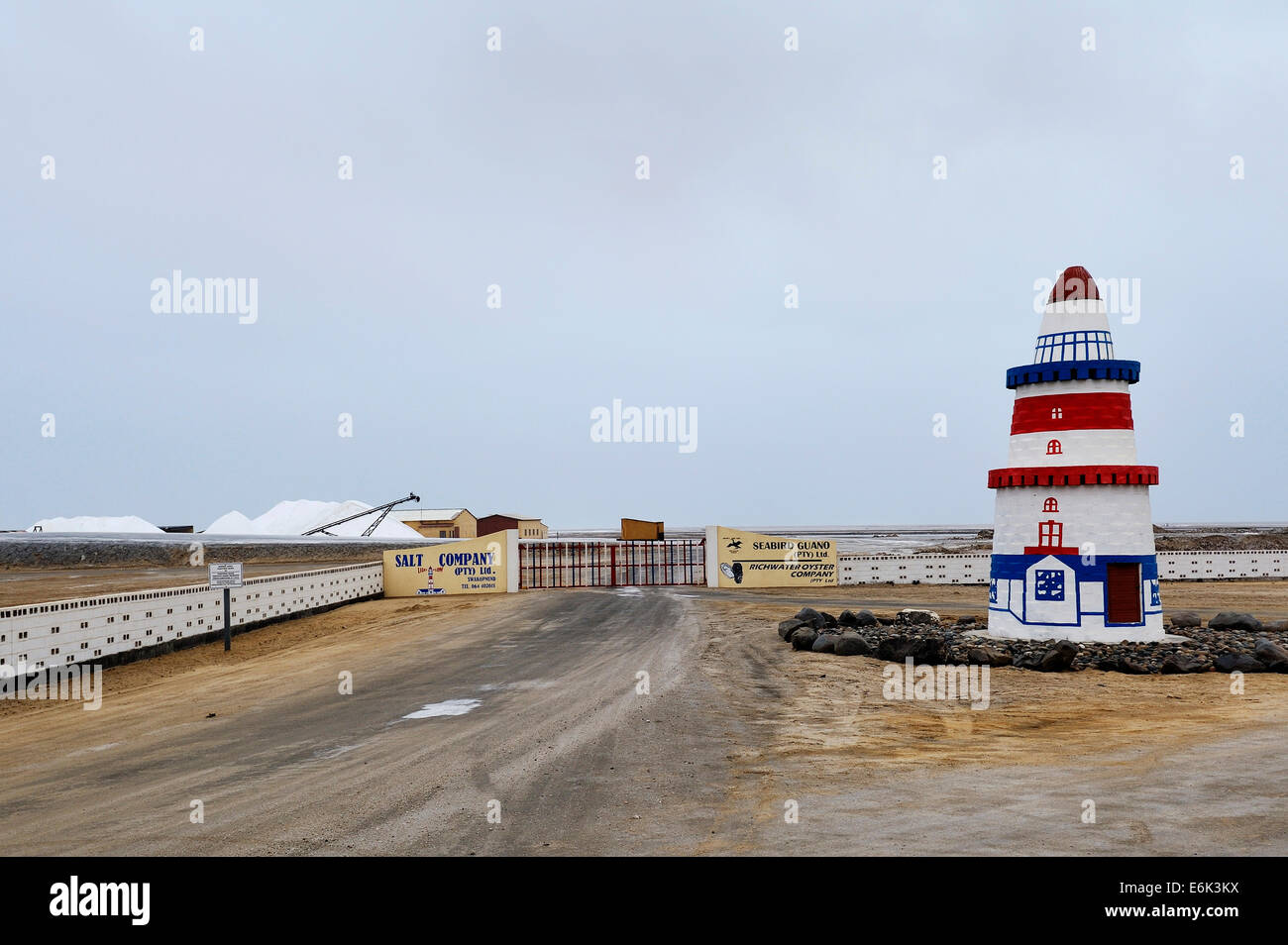 Gewinnung von Salz und Guano in Henties Bay, Namibia Stockfoto