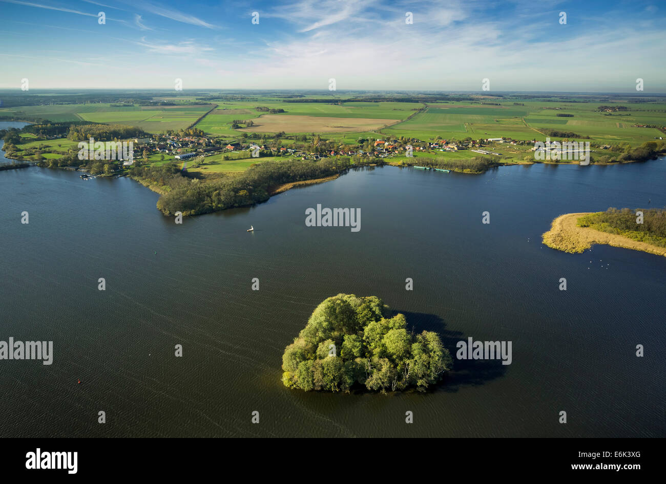 Luftaufnahme, Kleine Müritz See mit einer herzförmigen Insel, Rechlin, Mecklenburgische Seenplatte, Mecklenburg-Vorpommern Stockfoto