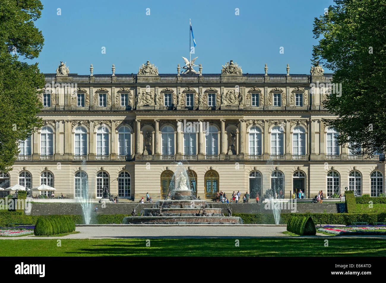 Neuen Schloss Herrenchiemsee, Brunnen der Latona, Schlosspark Schlosspark, romantische Insel, Chiemsee See, Chiemgau Stockfoto