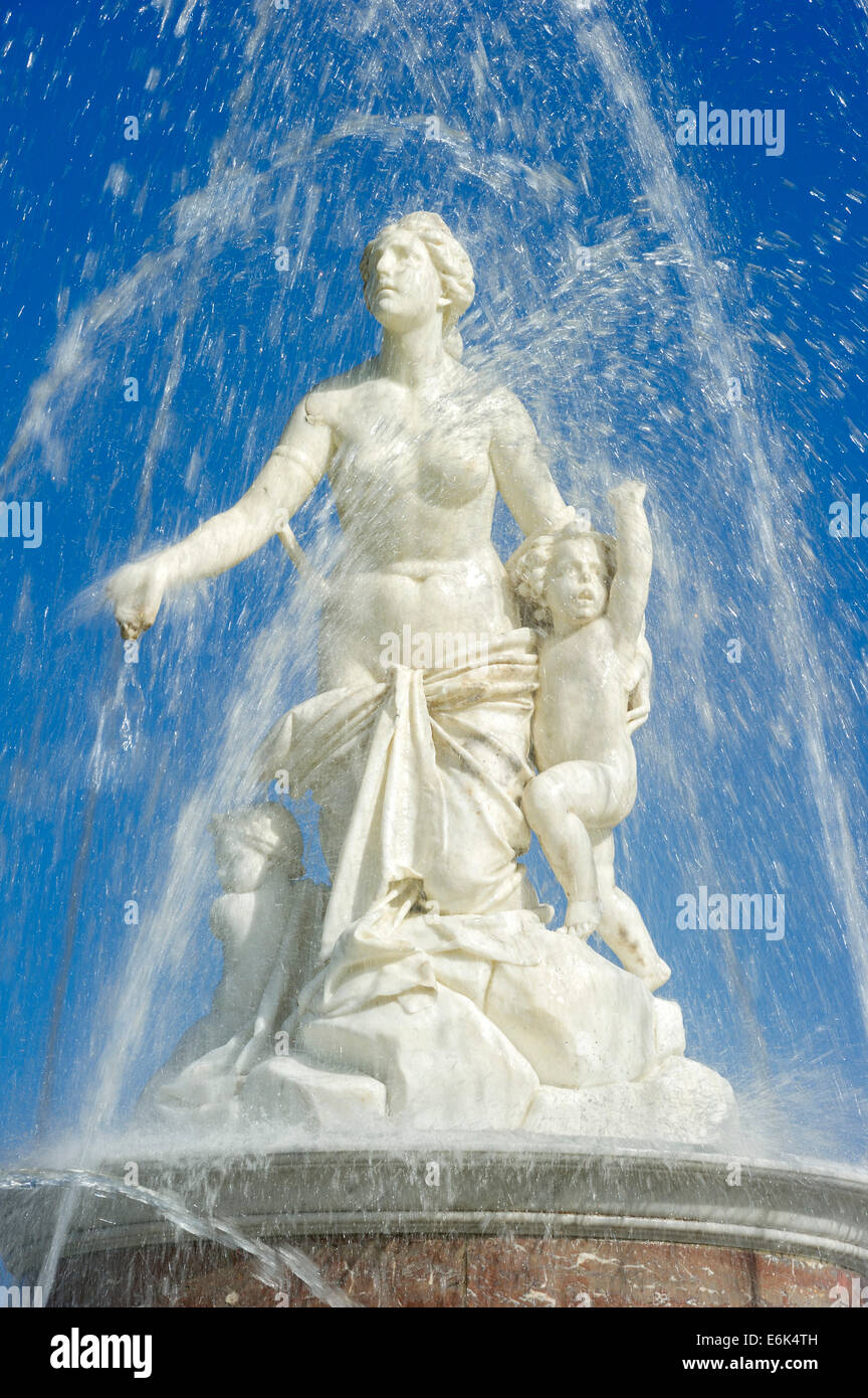 Marmor Statue der Göttin Latona-Brunnen der Latona, Herrenchiemsee neuen Schloss, Schlosspark Schlosspark Stockfoto