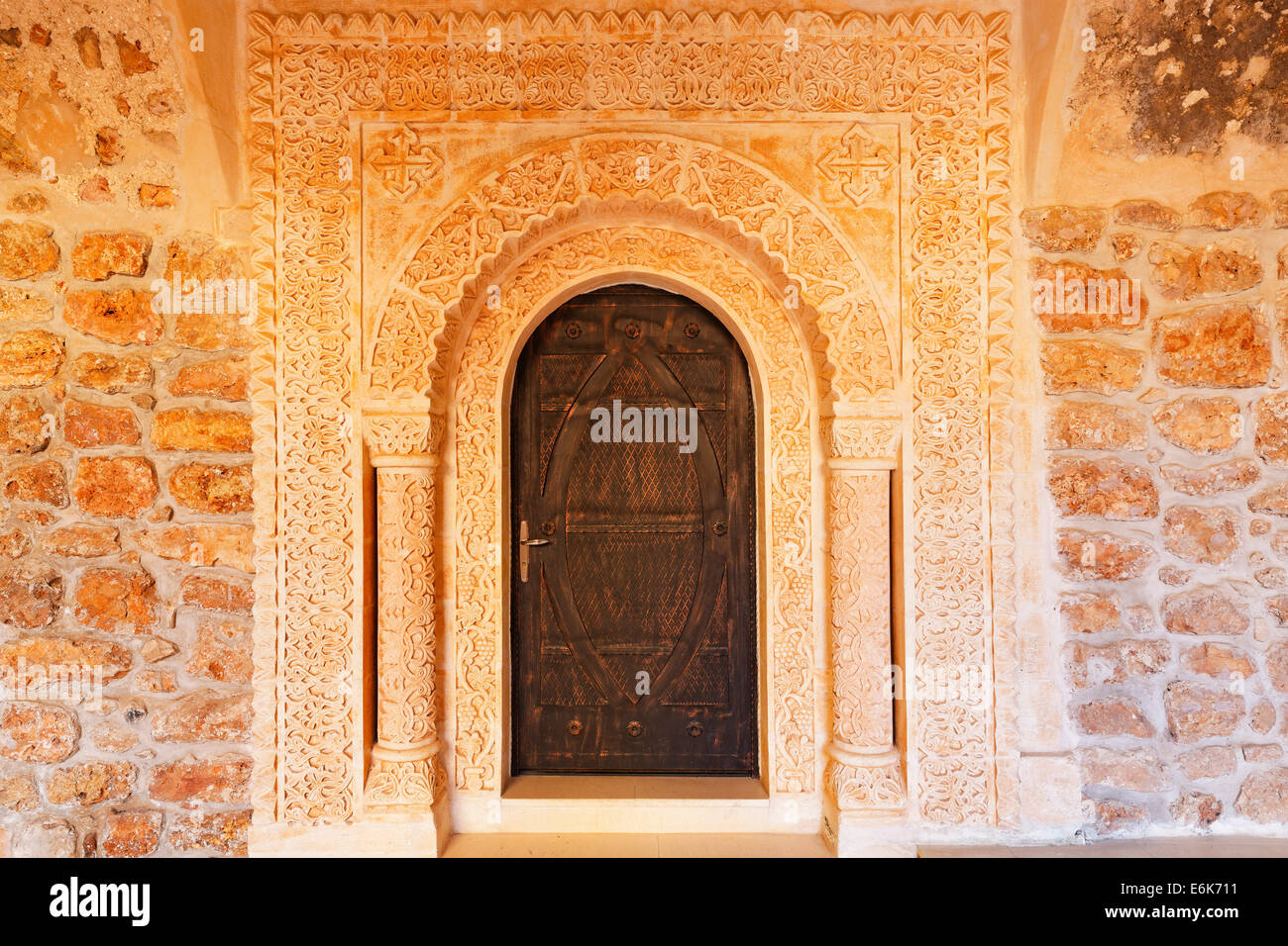 Tür mit Ornamenten, Mor Gabriel Monastery, in Südost-Anatolien-Region, Mardin, Midyat und Tur Abdin dekoriert Stockfoto