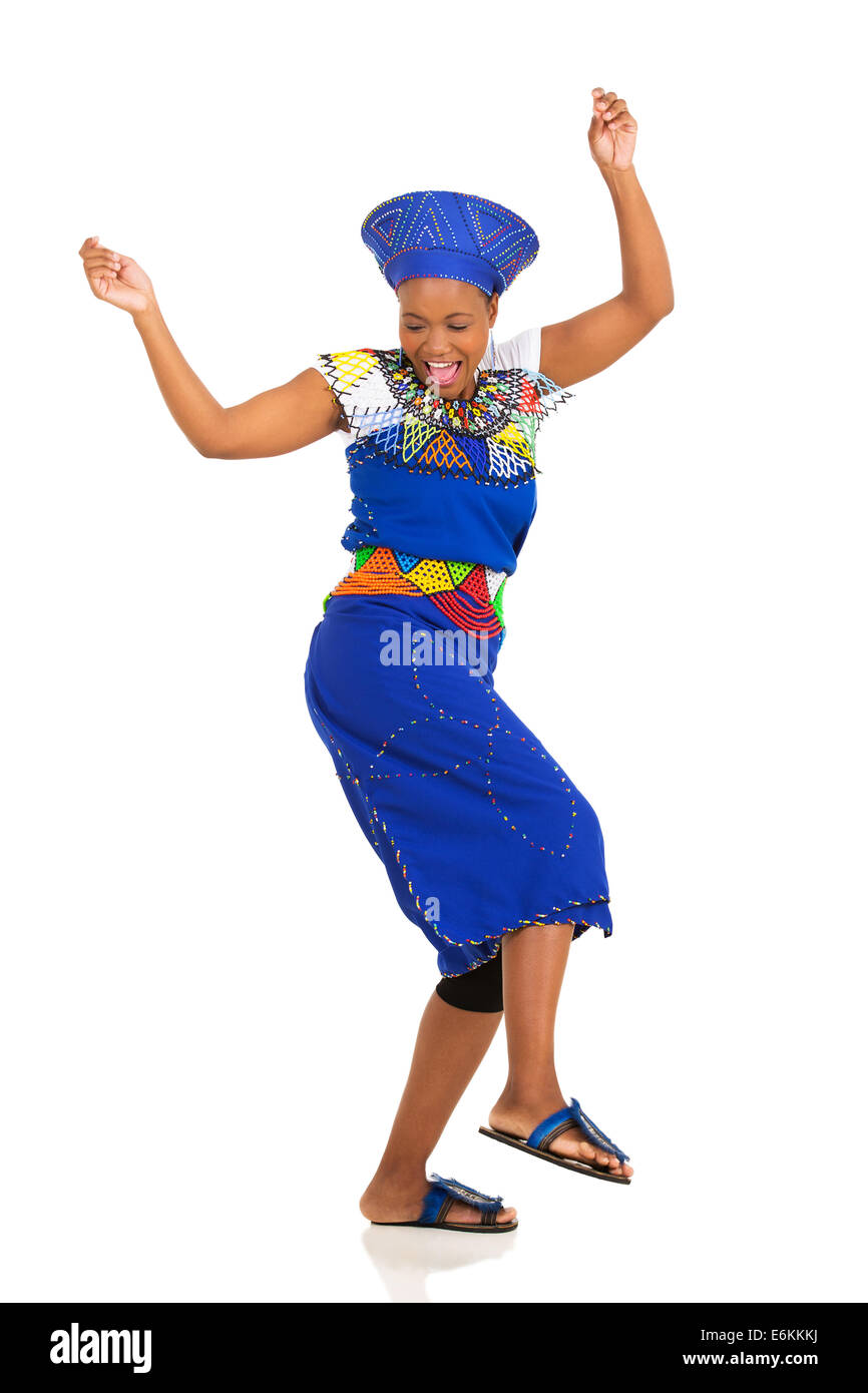 Afrikanische Frau in traditioneller Kleidung Tanz begeistert Stockfoto