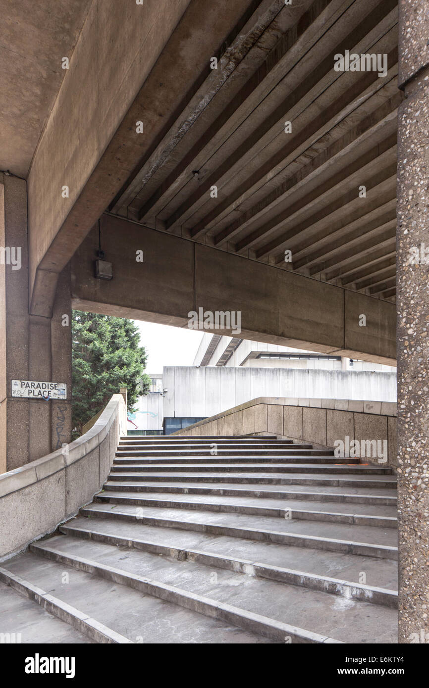 Paradies-Ort führende Paradise Forum und die alten Birmingham Central Library, (inzwischen abgerissenen 2016) Birmingham, England, UK Stockfoto